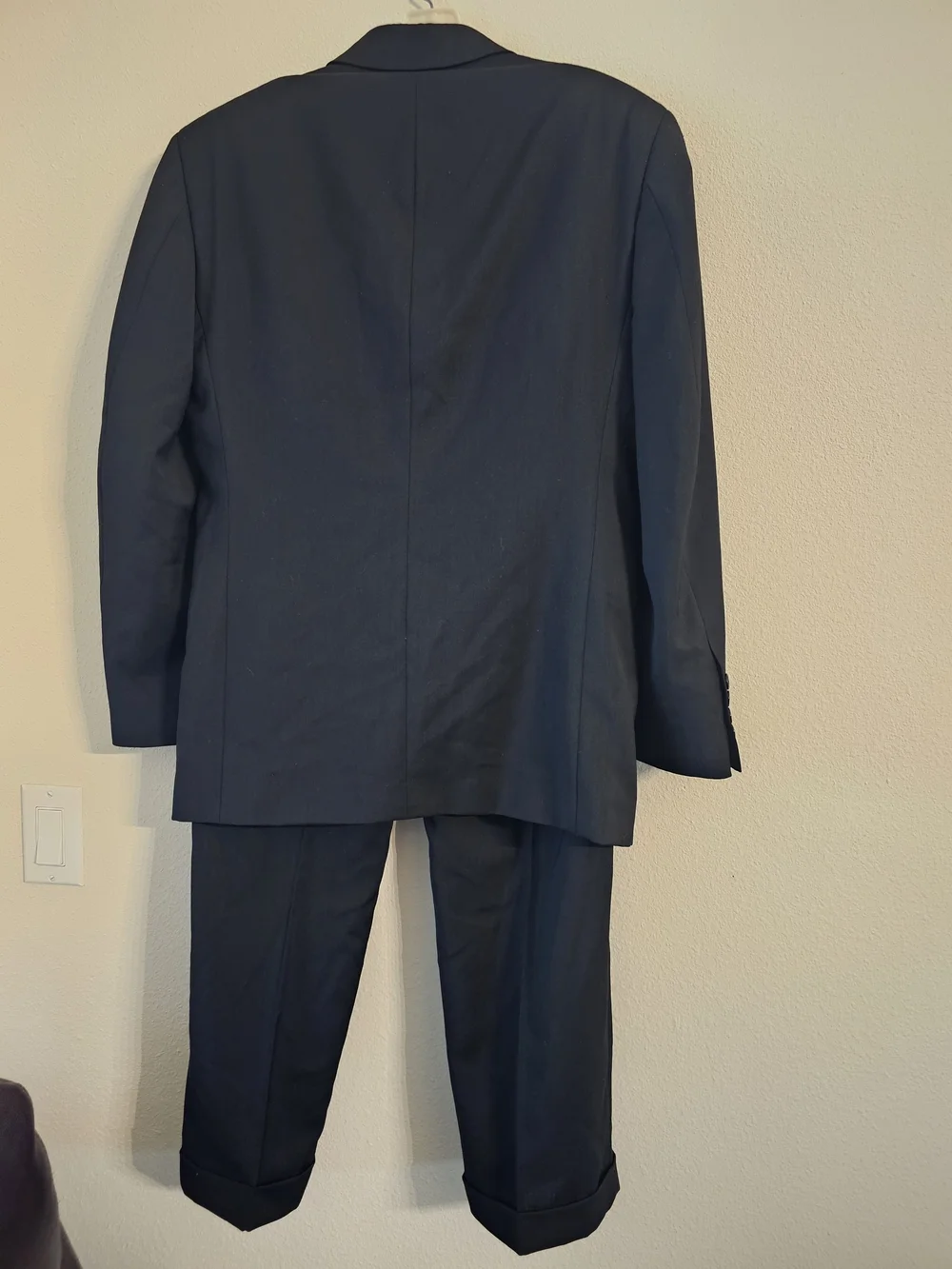 Albert Nipon Black Classic Two-Piece Suit